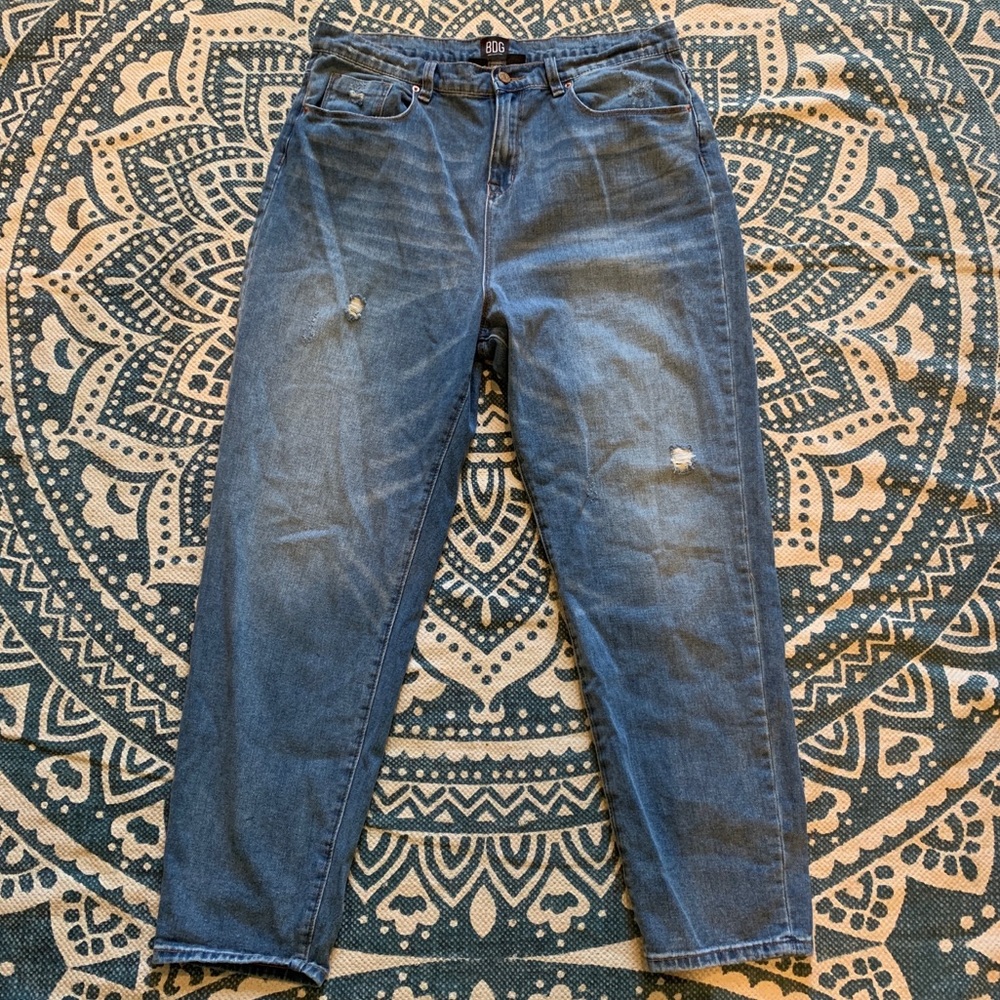 Urban Outfitters BDG Mom Jean - Vintage Wash